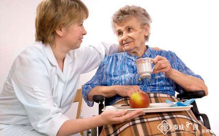 细谈英国的居家养老模式：福利国家+社区照顾