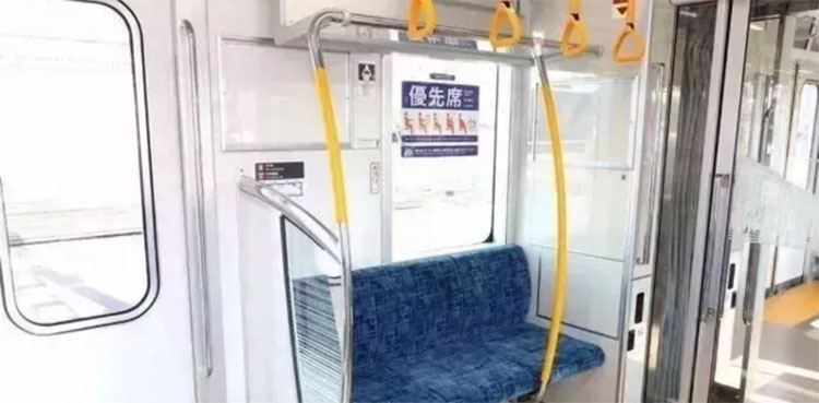 日本电车里的优先座位,日本老人养老