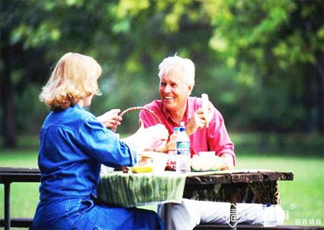 老年人吃什么有利于营养吸收？